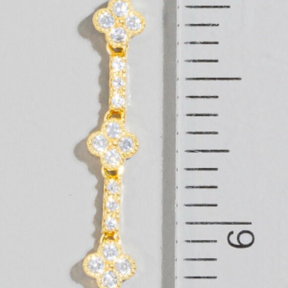 3 Drop Clover Earrings Gold Plated - Picture 2 of 2